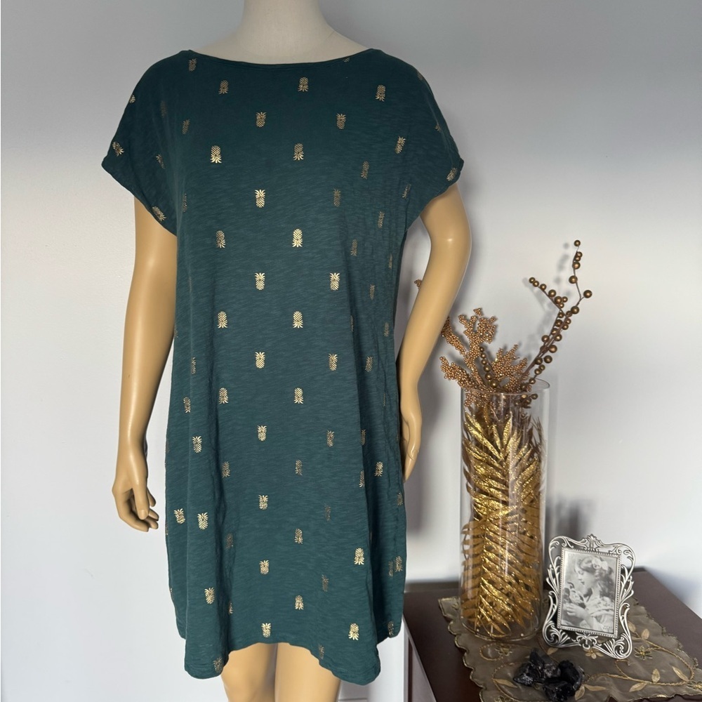Boden Paulina Pineapple green and gold jersey Dress. Ptp 21” length 34”